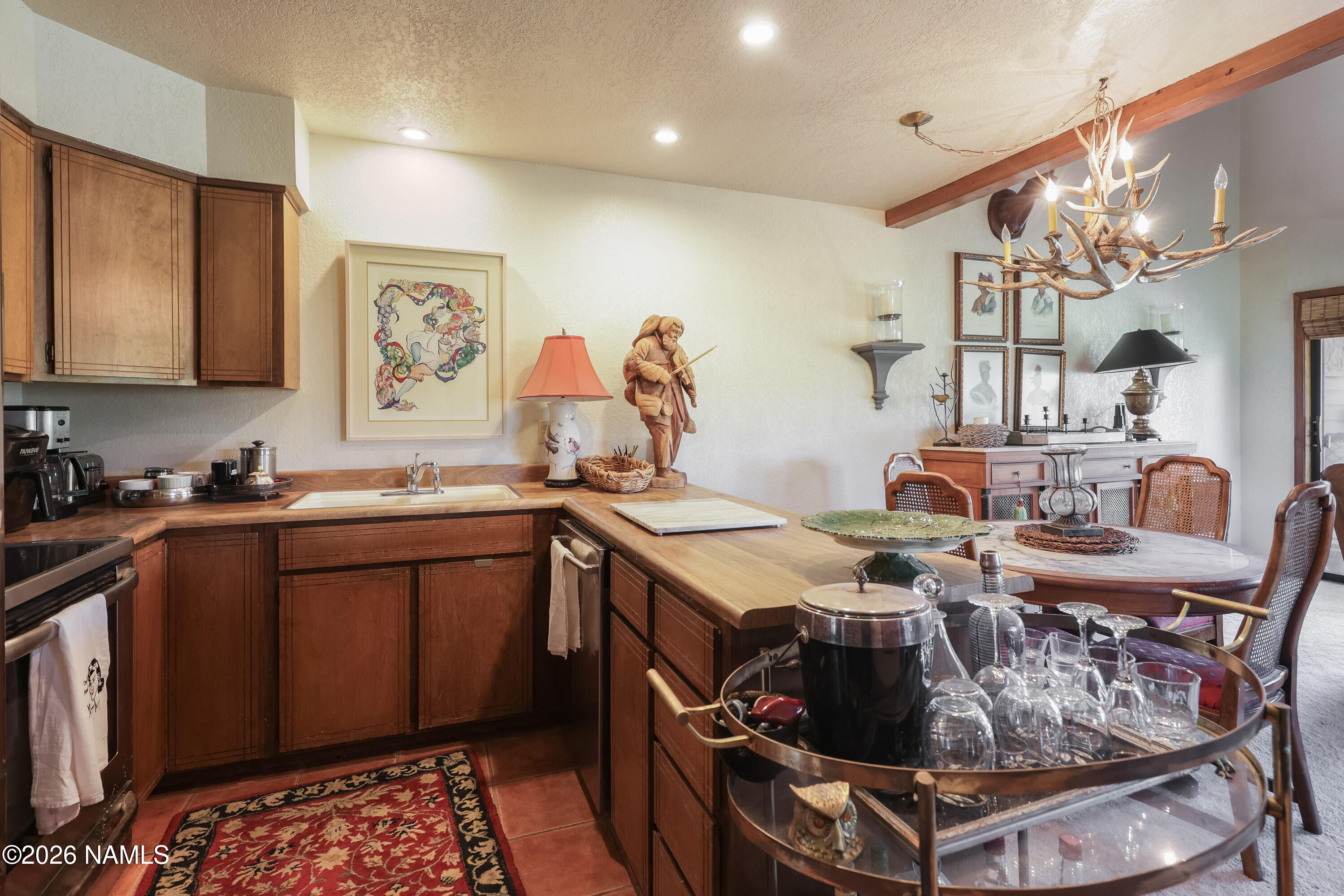 17890 Walapai Road, Unit 34 Munds Park, AZ 86017 - Photo 19 of 39 Kitchen with stainless steel appliances