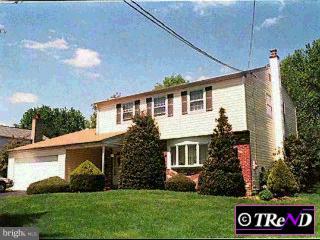 526 Lowell Road Warminster, PA 18974 - Photo 1 of 1