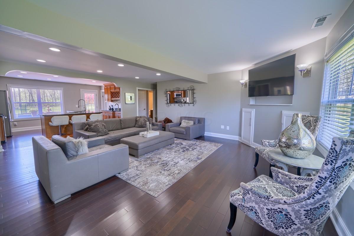 5400 Patrick Road Sunbury, OH 43074 - Photo 4 of 63 Gallery Image 4