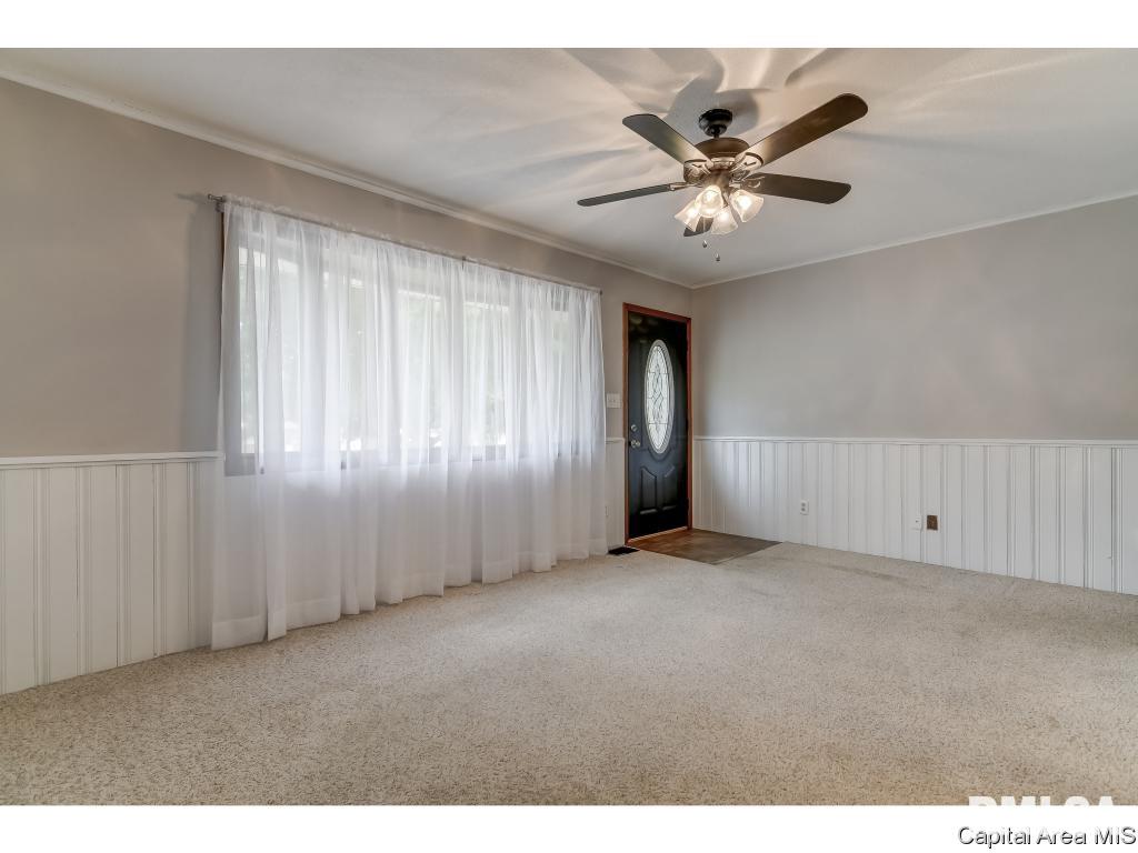 2536 East Wilshire Road Springfield, IL 62703 - Photo 3 of 28
