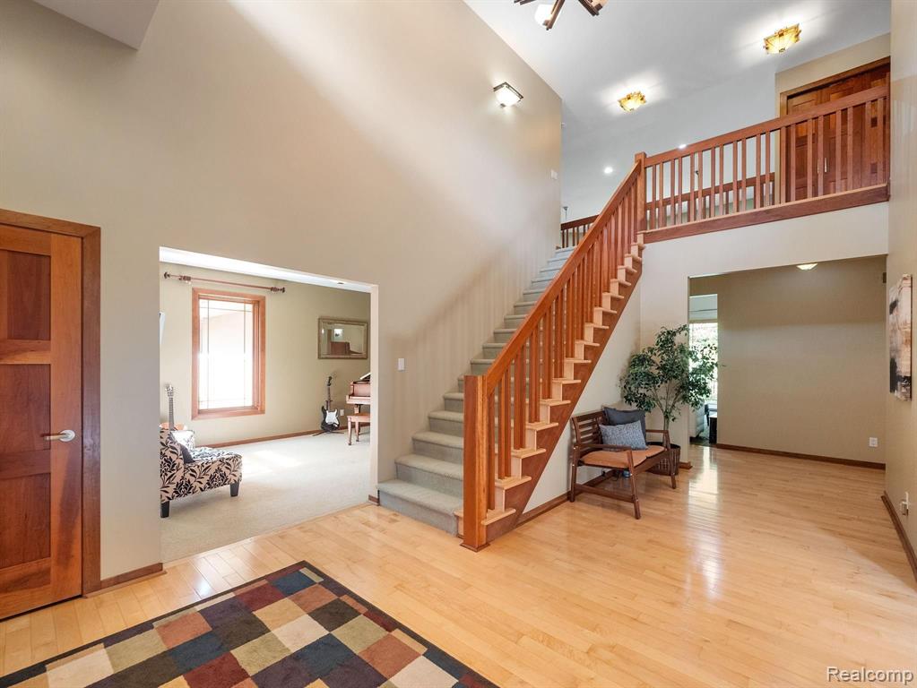 34600 Quaker Valley Road Farmington Hills, MI 48331 - Photo 4 of 41