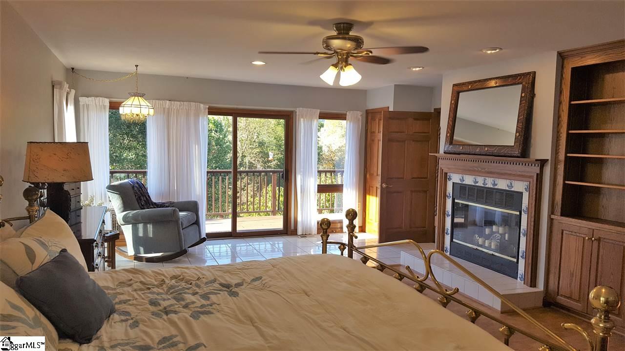 2875 Table Rock Road Pickens, SC 29671 - Photo 13 of 36