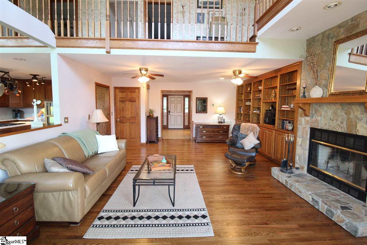 2875 Table Rock Road Pickens, SC 29671 - Photo 4 of 36