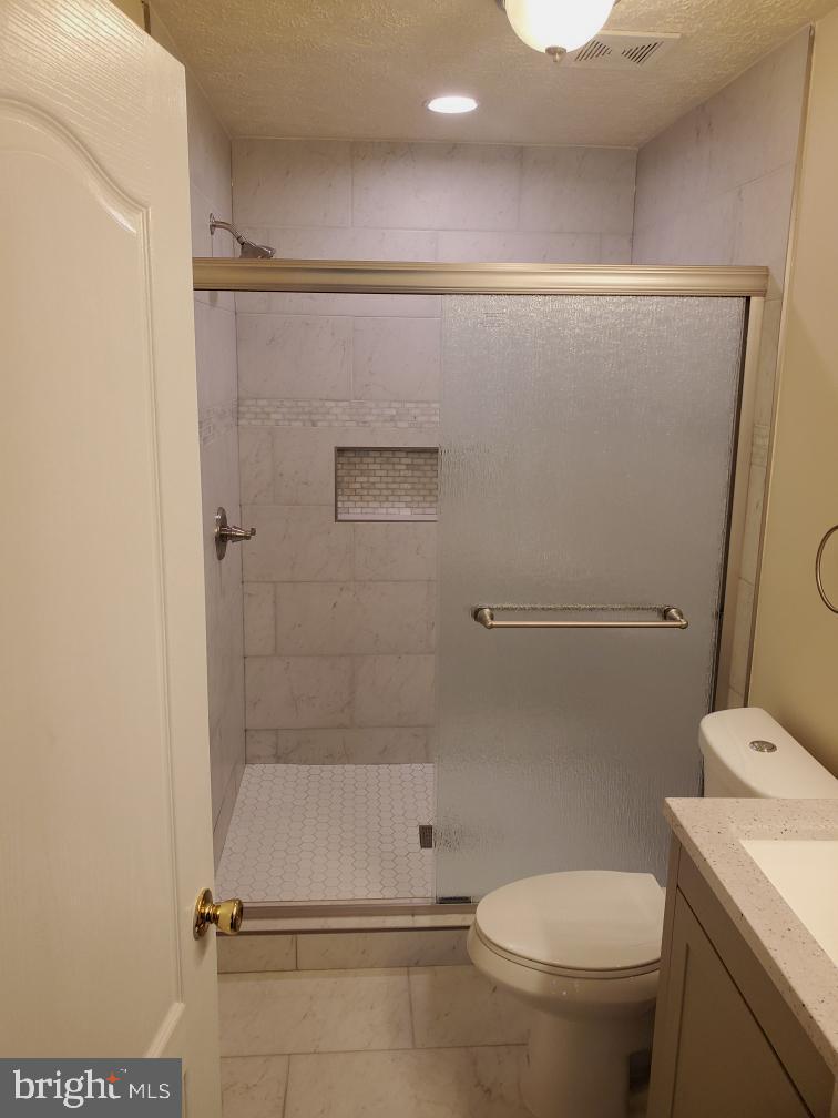 705 Risa Road Upper Marlboro, MD 20774 - Photo 13 of 17 Master Bath