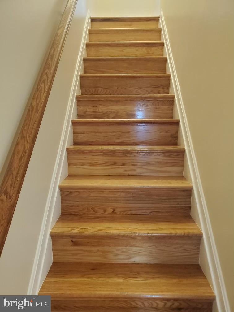 705 Risa Road Upper Marlboro, MD 20774 - Photo 8 of 17 Stairs