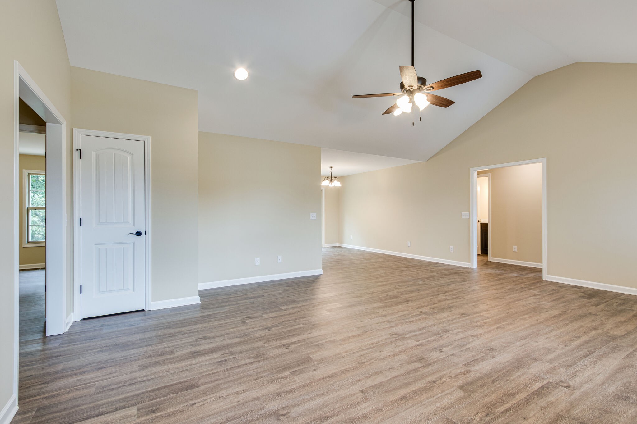 1125 Lyndell Bell Road Manchester, TN 37355 - Photo 7 of 38