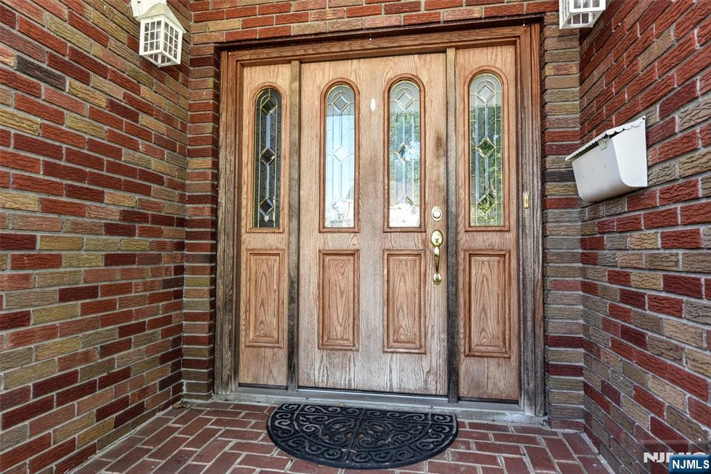 77 Herman Street Hackensack, NJ 07601 - Photo 4 of 40
