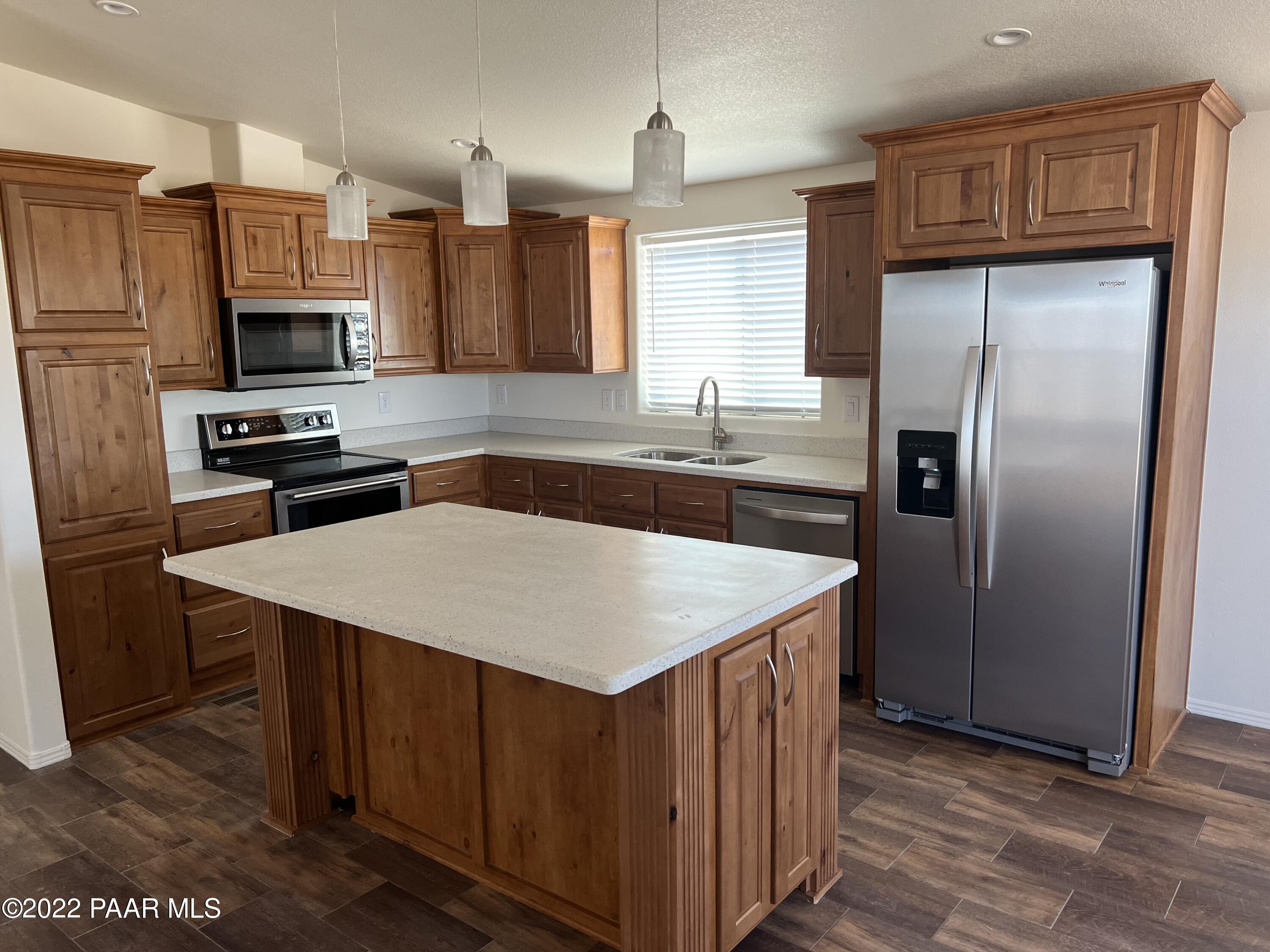 21625 Roberts Road Paulden, AZ 86334 - Photo 3 of 10 IMG-1171
