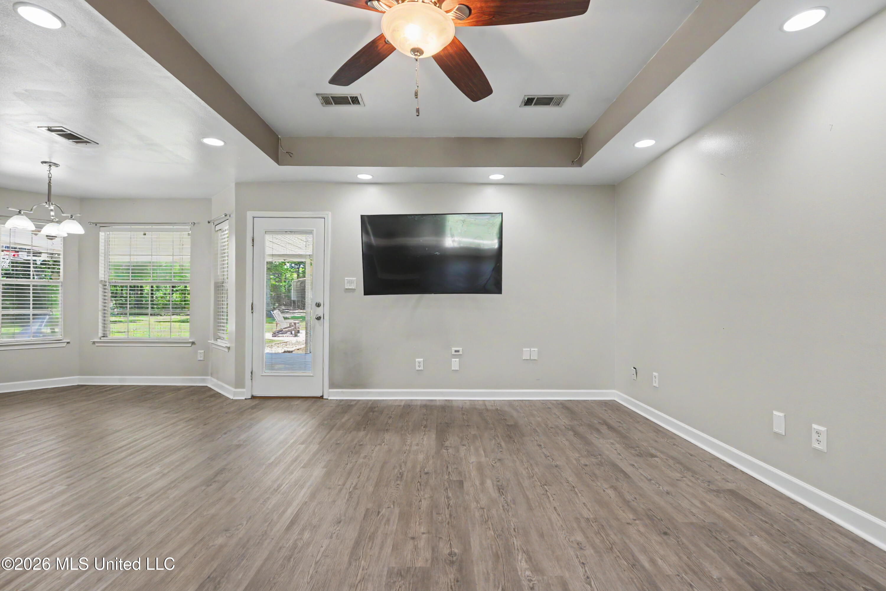 16023 Old Joe Moran Road Kiln, MS 39556 - Photo 3 of 37 Living Room