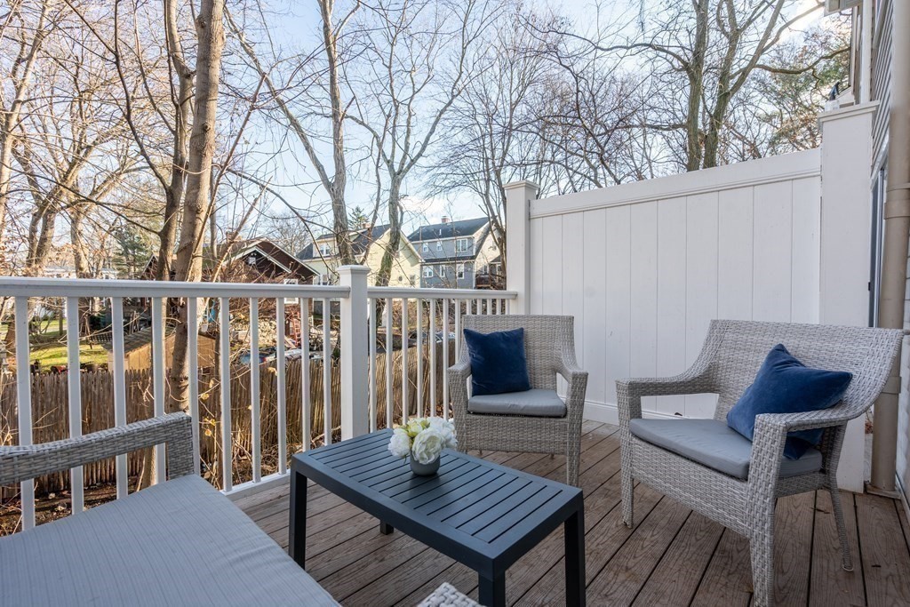 160 Pine Street, Unit 27 Newton, MA 02466 - Photo 14 of 30 a view of a house with backyard and sitting area