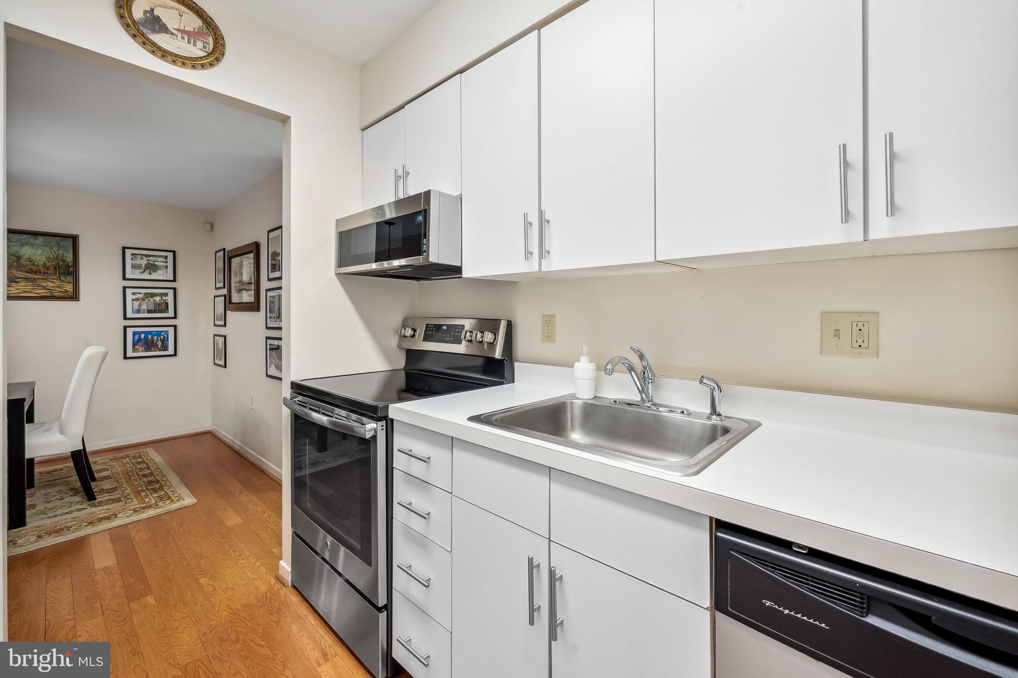 21 Andrew Place, Unit R107 Baltimore, MD 21201 - Photo 14 of 33 Gallery Image 14