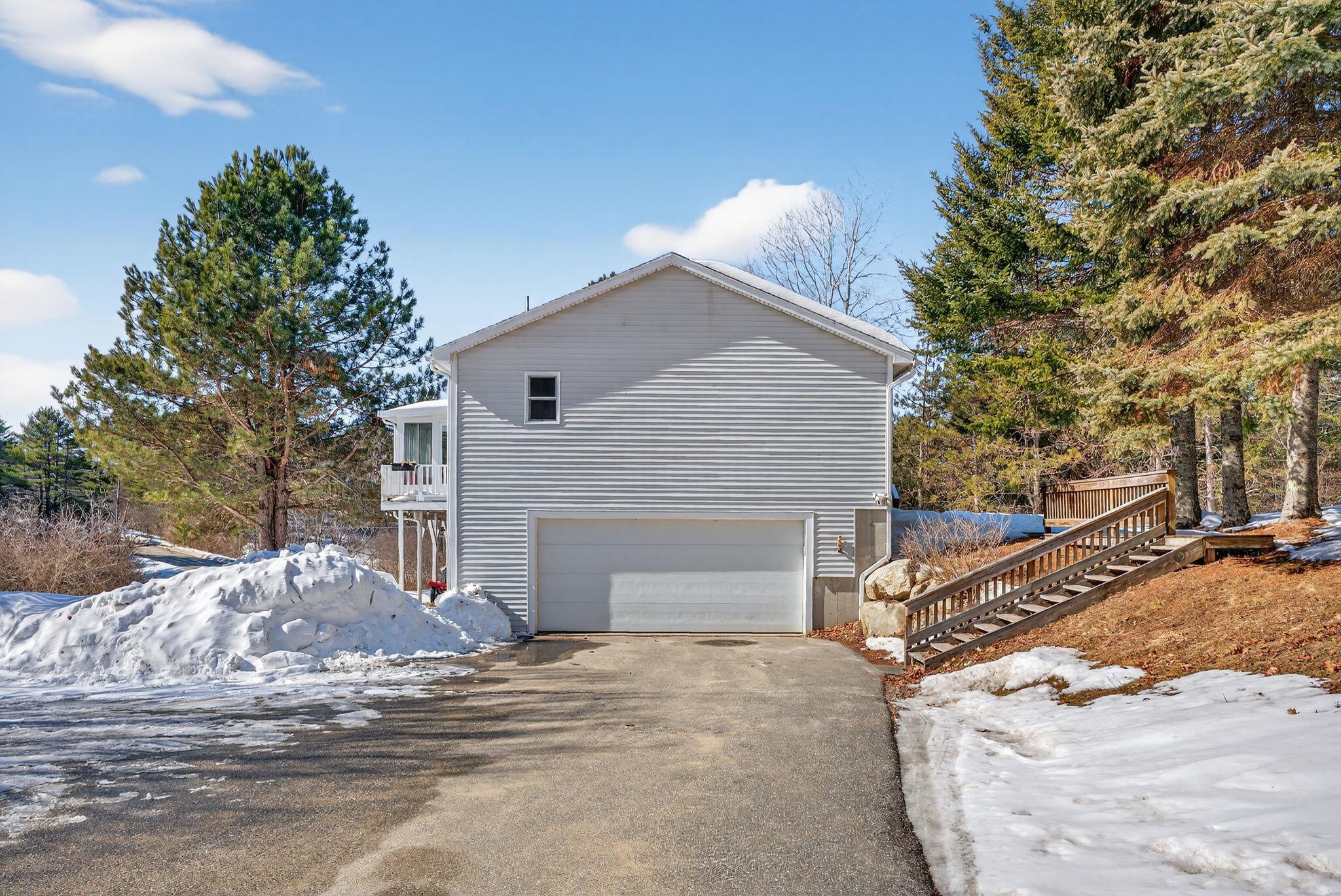 2 Tidal Brook Road Freeport, ME 04032 - Photo 3 of 20 Garage