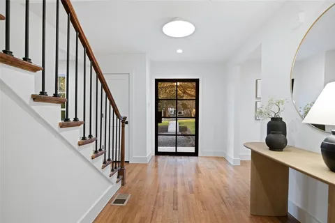 $1,330,000 | 6919 Gaston Avenue, Dallas, TX 75214