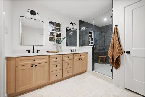 $1,330,000 | 6919 Gaston Avenue, Dallas, TX 75214