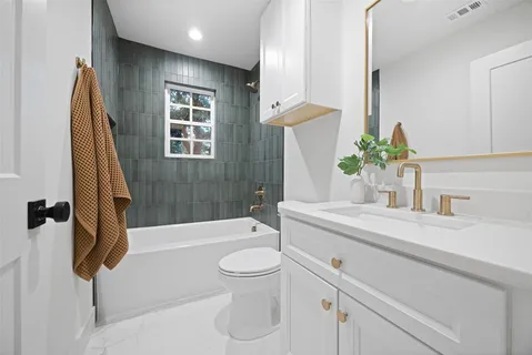 $1,330,000 | 6919 Gaston Avenue, Dallas, TX 75214