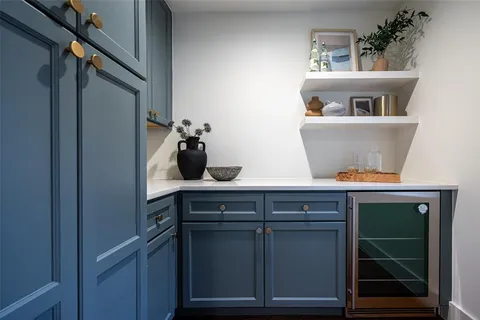 $1,330,000 | 6919 Gaston Avenue, Dallas, TX 75214