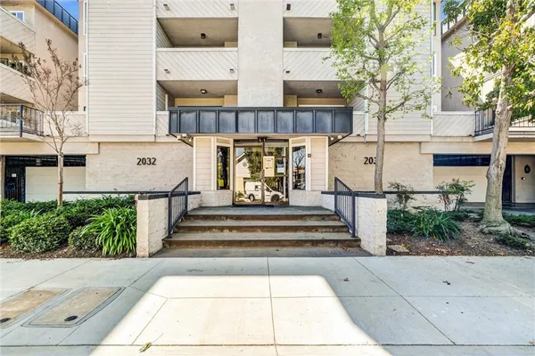 $3,500 | 2032 East Bermuda Street, Unit 204, Long Beach, CA 90814