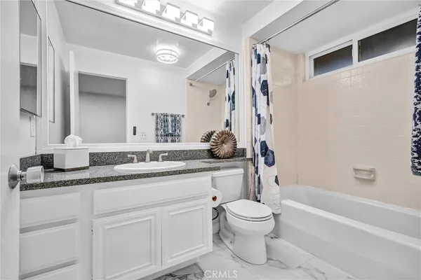 $3,500 | 2032 East Bermuda Street, Unit 204, Long Beach, CA 90814