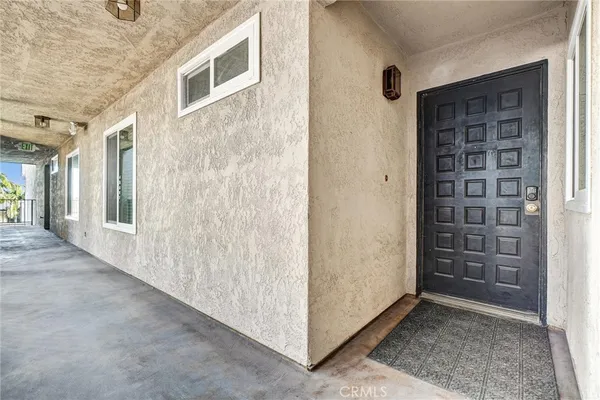 $3,500 | 2032 East Bermuda Street, Unit 204, Long Beach, CA 90814