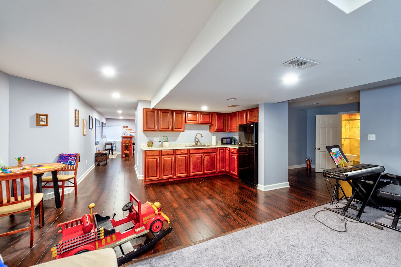 965 Carmen Road Sugar Grove, IL 60554 - Photo 25 of 32