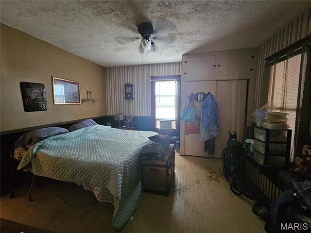 $85,000 | 319 West Holmes Street, Chester, IL 62233