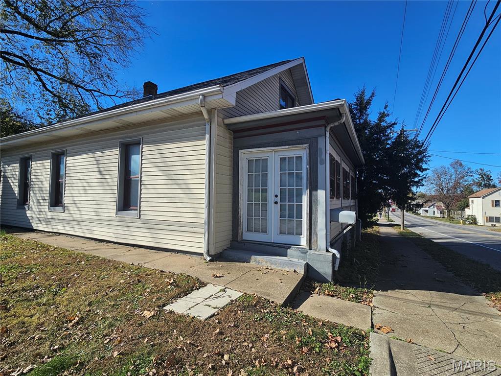 319 West Holmes Street Chester, IL 62233 - Photo 3 of 24