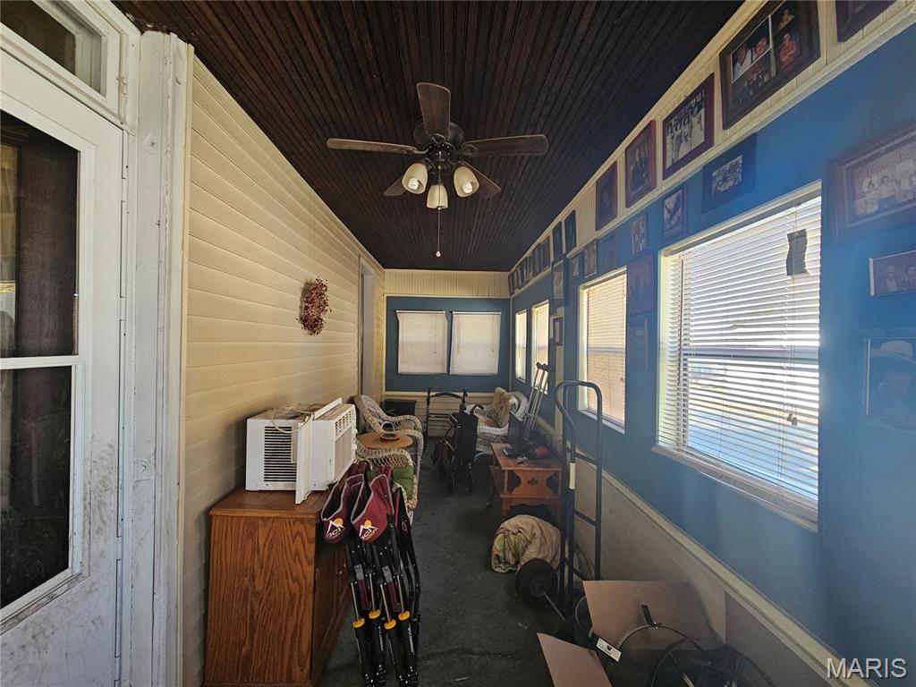 319 West Holmes Street Chester, IL 62233 - Photo 7 of 24