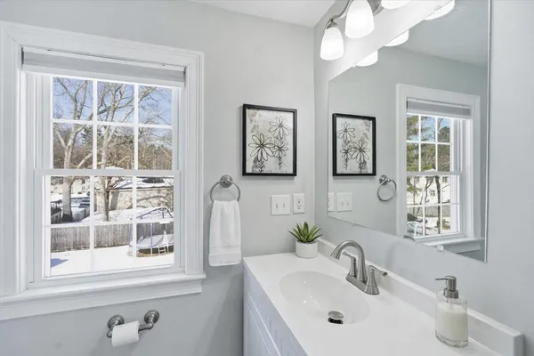 $500,000 | 216 East Side Drive, Concord, NH 03301
