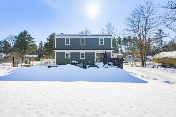$500,000 | 216 East Side Drive, Concord, NH 03301