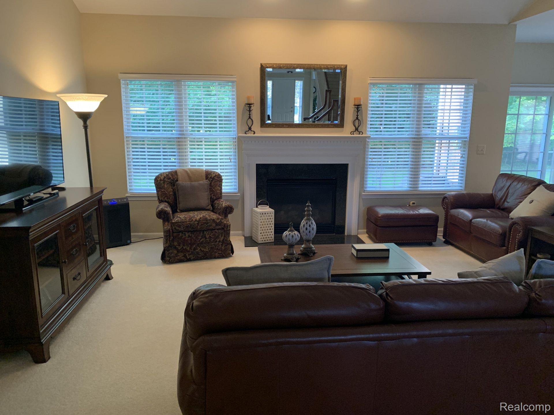 48211 Rockefeller Drive Canton, MI 48188 - Photo 10 of 24