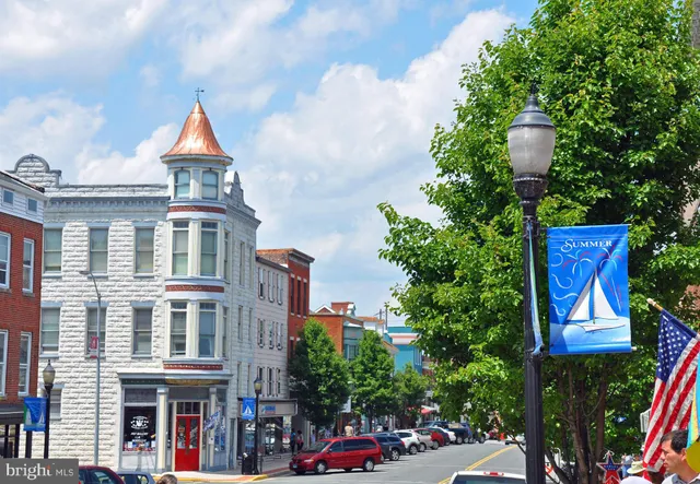 a group of people sitting in a room