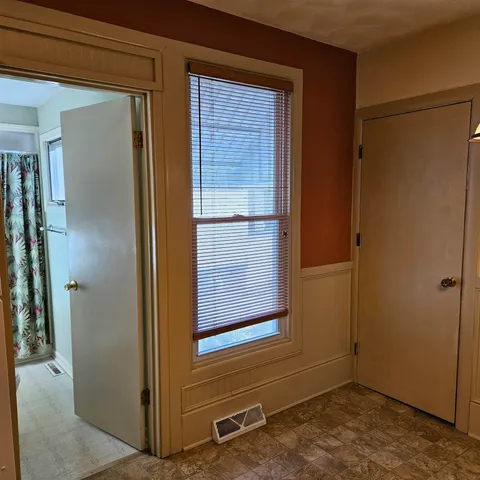 $159,900 | 1708 Camp Avenue, Rockford, IL 61103