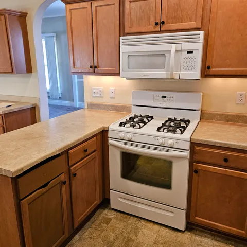 $159,900 | 1708 Camp Avenue, Rockford, IL 61103