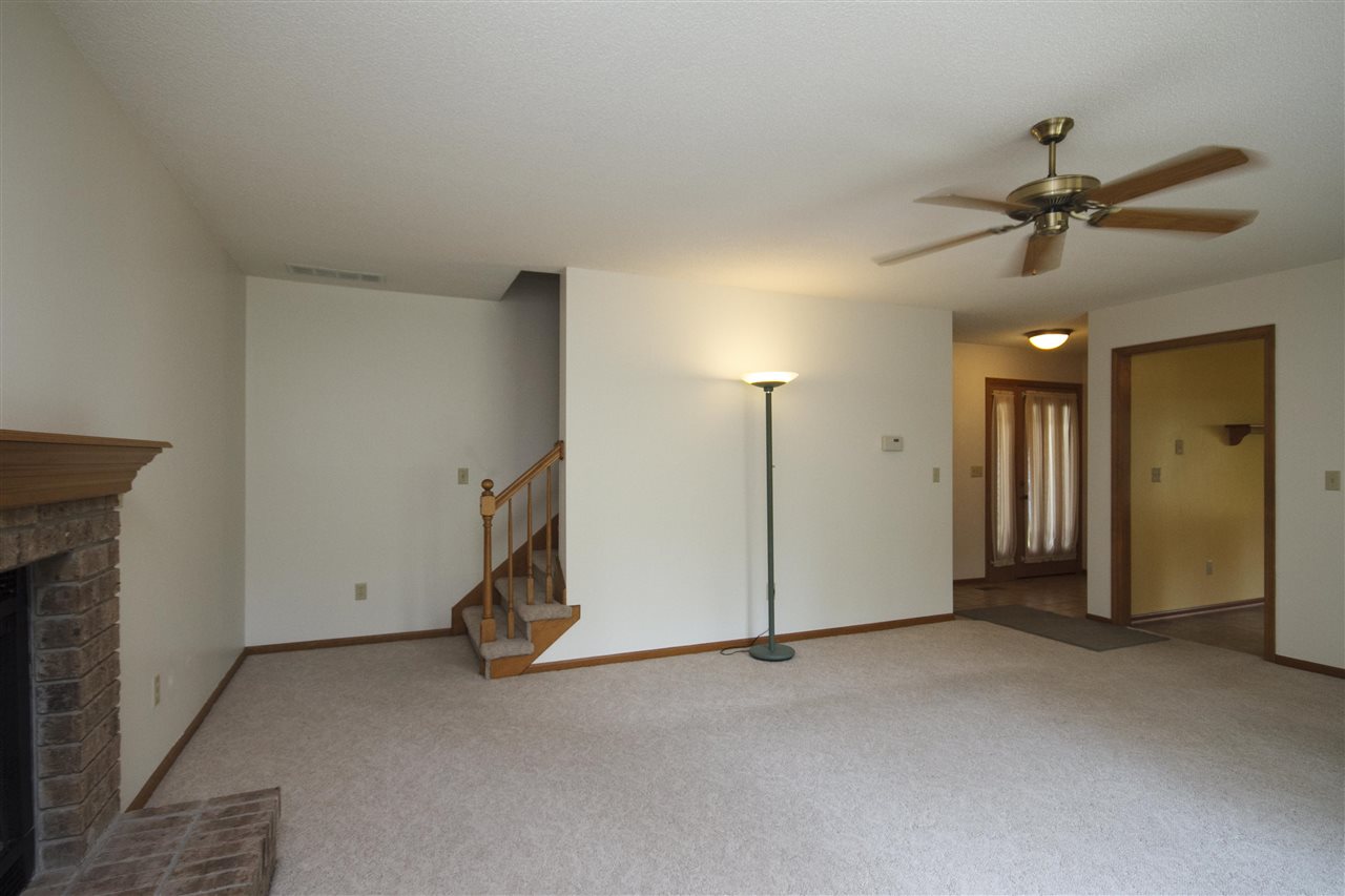 9713 Mariners Ridge Drive Fort Wayne, IN 46819 - Photo 9 of 28