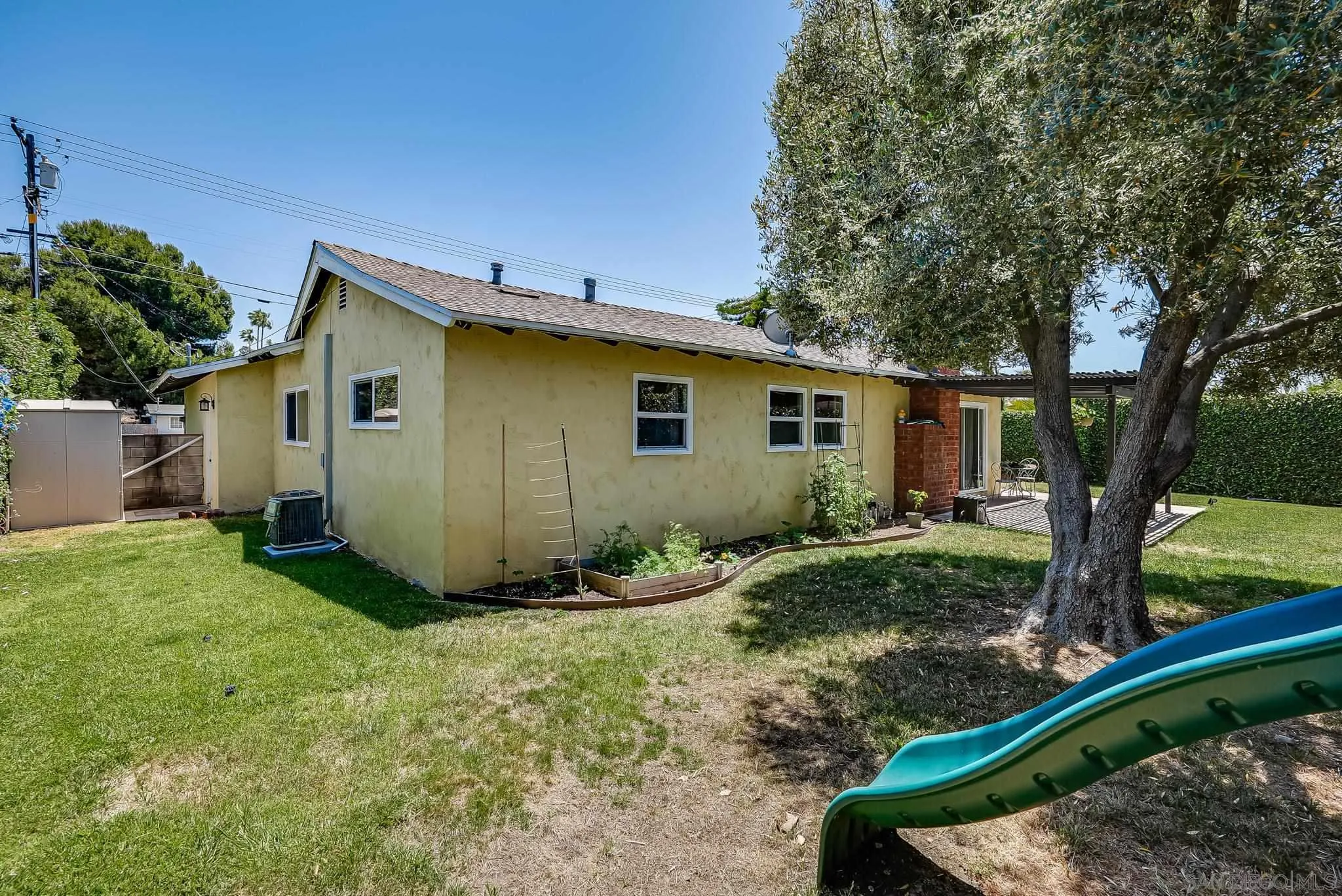 13902 Powers Road Poway, CA 92064 - Photo 5 of 32 a house view with a backyard space