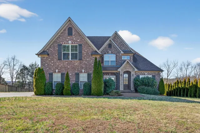 $830,000 | 4180 Coles Ferry Pike, Lebanon, TN 37087