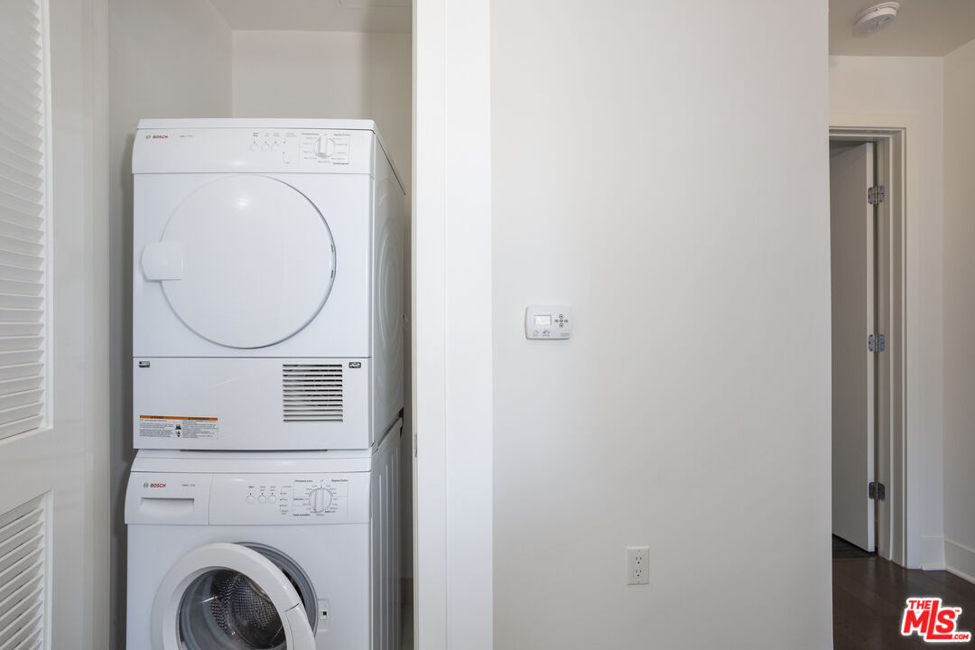 7857 West Manchester Avenue, Unit 110 Playa del Rey, CA 90293 - Photo 20 of 23