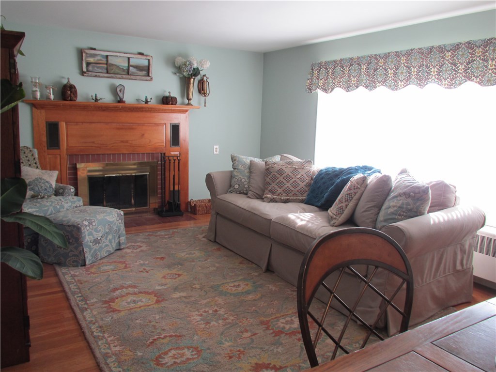 335 Ten Rod Road North Kingstown, RI 02852 - Photo 12 of 36