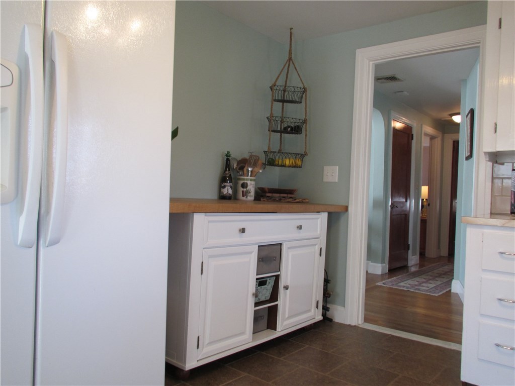 335 Ten Rod Road North Kingstown, RI 02852 - Photo 19 of 36