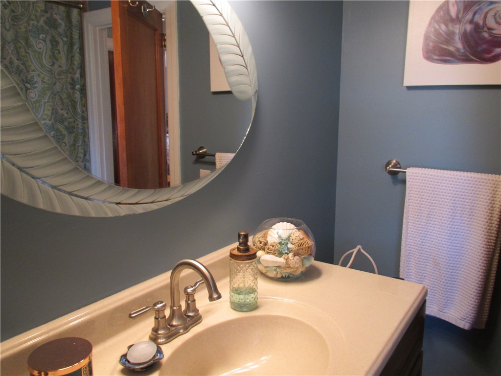 335 Ten Rod Road North Kingstown, RI 02852 - Photo 23 of 36