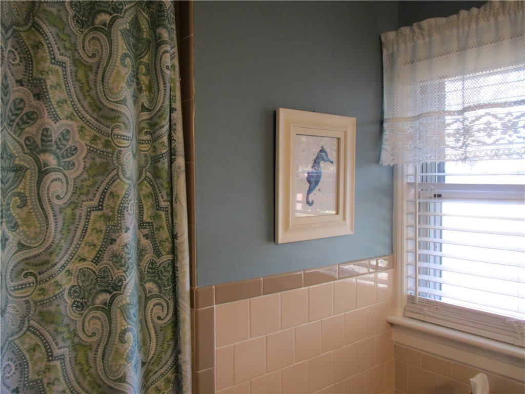 335 Ten Rod Road North Kingstown, RI 02852 - Photo 24 of 36
