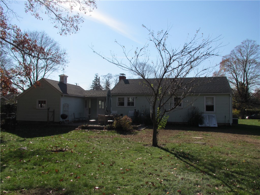 335 Ten Rod Road North Kingstown, RI 02852 - Photo 5 of 36