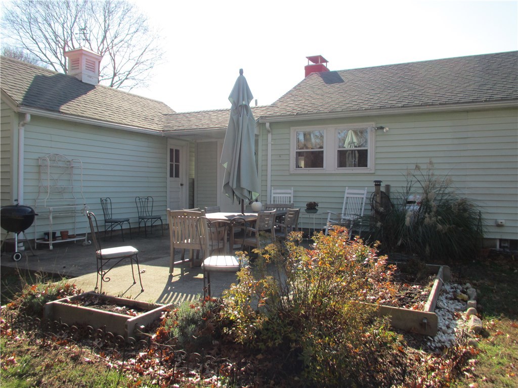 335 Ten Rod Road North Kingstown, RI 02852 - Photo 6 of 36