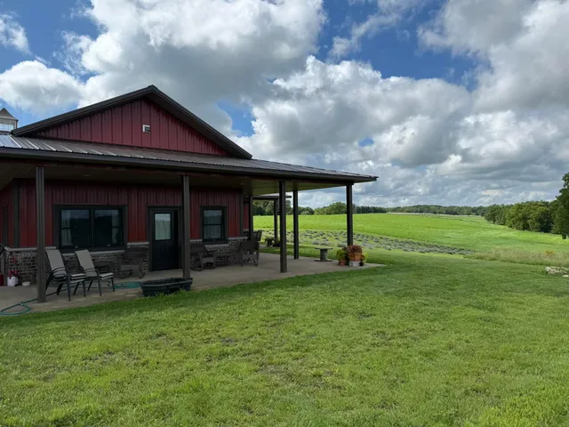 $899,900 | 5320 Sunny Ridge Road, Mineral Point, WI 53565