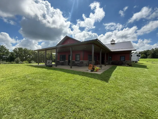 $899,900 | 5320 Sunny Ridge Road, Mineral Point, WI 53565