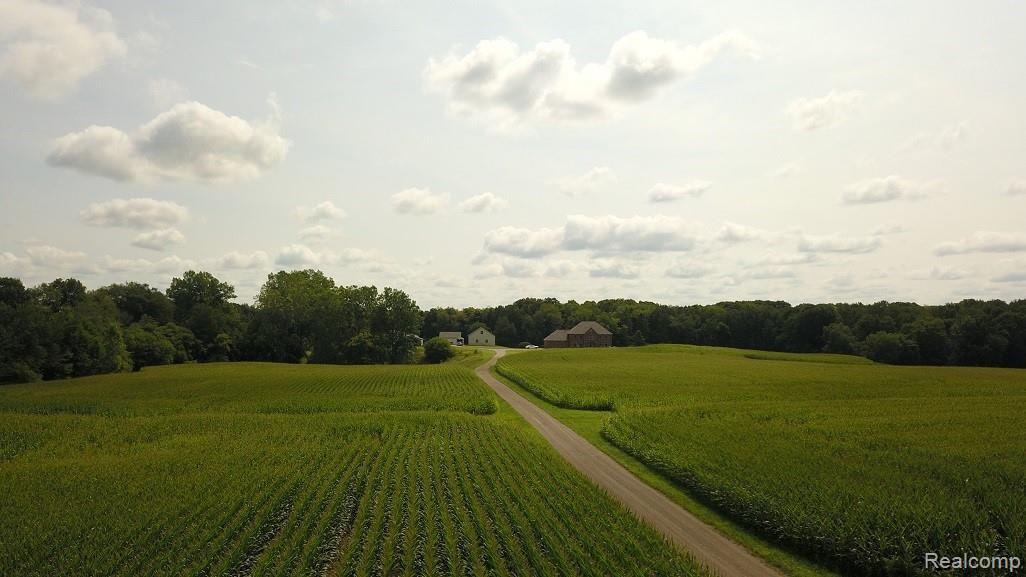 680 North Cedar Road Fowlerville, MI 48836 - Photo 37 of 46 43_680 (1).JPG