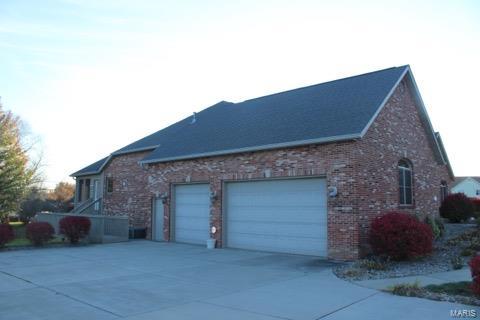 4 Hartfield Lane Belleville, IL 62221 - Photo 6 of 18 Gallery Image 6