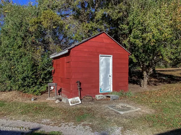 $385,000 | 4271 Caratoke Highway, Barco, NC 27917