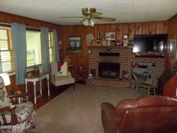 $385,000 | 4271 Caratoke Highway, Barco, NC 27917