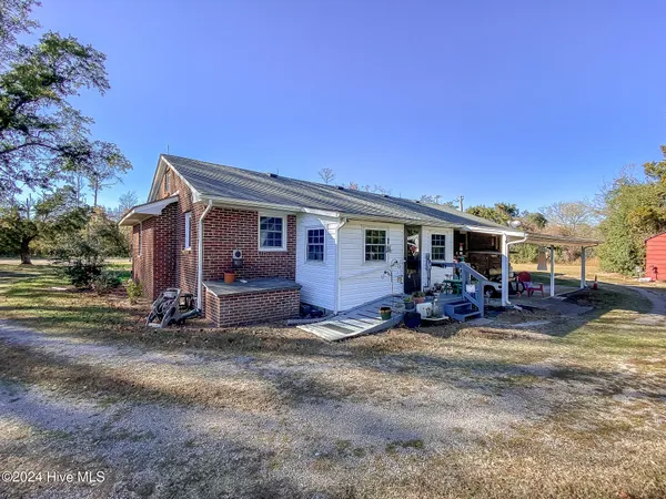 $385,000 | 4271 Caratoke Highway, Barco, NC 27917